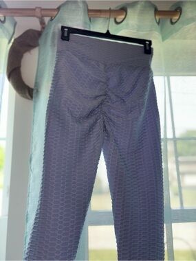 Bubble Textured Leggings - Light Blue